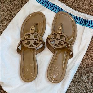 Authentic Tan Tory Burch flip flop sandals